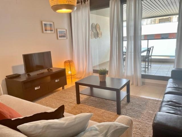 Gatu Premium Racimo, Terraza, Piscina, Aire Ac, Wifi Y Parking " Preferente Mayores De 25 Anos Y Familias " El Puerto de Santa Maria Exterior photo